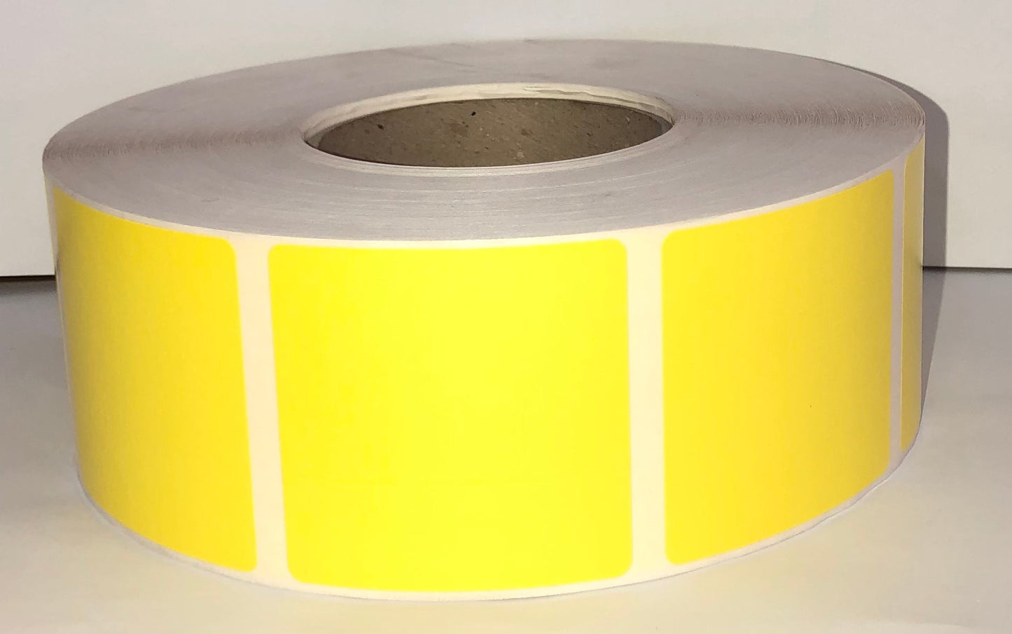 etiquettes-rive-sud,Étiquettes couleur 2.50" X 2.50" transfert thermique en rouleau sur core 3"